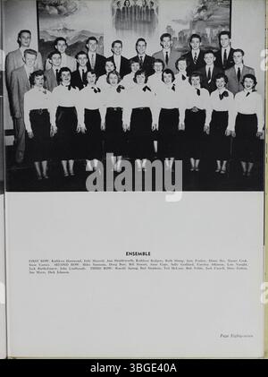 Das Memory Book 1953 der North High School dokumentiert die frühen Schuljahre. 1893 von Charles D. Everett gegründet, war er 35 Jahre lang Direktor. Das erste Gebäude, das von Frank L. Packard entworfen wurde, war ein großes romanisches Steingebäude, das an der 100 West 4th Avenue errichtet wurde. Das Gebäude wurde 1924 durch ein neues Gebäude an der 100 East Arcadia Avenue ersetzt, 2012 wurde es zur Columbus International High School. Stockfoto