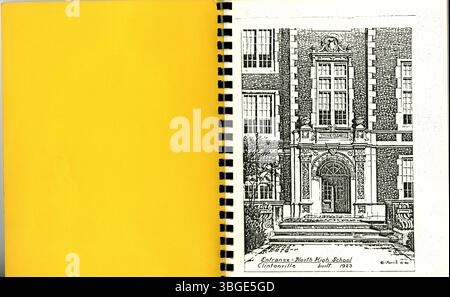 Das Souvenir-Heft von 1982 erinnert an das 50. Klassentreffen der North High School von 1932. Es enthält Bilder und persönliche Briefe von Alumni, die die Geschichte und Entwicklung der Schule hervorheben. Die Schule, die ursprünglich 1893 eröffnet wurde, befand sich zunächst in der 100 West 4th Avenue. Entworfen von Frank L. Packard, wurde es 1924 durch ein neues Gebäude an der 100 East Arcadia Avenue ersetzt. Die Schule wurde 1979 geschlossen und 2012 als Columbus International High School wieder eröffnet. Stockfoto
