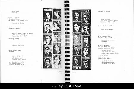 Das 50. Wiedersehenbuch der North High School aus dem Jahr 1982 zeigt die Klasse von 1932 mit Fotos und Briefen. Die ursprüngliche Schule, die 1893 von Charles D. Everett eröffnet wurde, wurde von Frank L. Packard im romanischen Stil entworfen. Die Schule schloss 1979 aufgrund geringer Einschreibung, wurde aber 2012 als Columbus International High School umbenannt. Stockfoto