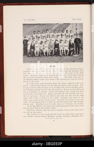 Die East High School befindet sich an der 1500 East Broad Street in Columbus, Ohio. Das von Howell & Thomas im neoklassizistischen Revival-Stil entworfene Gebäude wurde 1922 fertiggestellt und 1923 eingeweiht. Die Renovierungsarbeiten wurden im Dezember 2008 abgeschlossen. Die erste East High School wurde 1899 eröffnet, und nach dem Umzug an den heutigen Standort 1923 wurde das ehemalige Gebäude zur Franklin Junior High School. Stockfoto