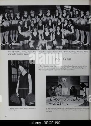 Das Jahrbuch der North High School aus dem Jahr 1970 mit dem Titel Memory Book enthält die historische Zeitlinie der Schule von ihren Ursprüngen im romanischen Wiedergebrauch in den 1890er Jahren bis zu ihrer Schließung im Jahr 1979. Sie wurde 2012 als Columbus International High School in den Klassen 7–12 wiedereröffnet. Stockfoto