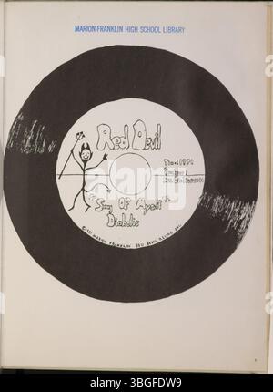 Diese Seite aus dem Jahrbuch „Diabolis“ 1971 der Marion Franklin High School zeigt die Anfänge der Schule. Es wurde 1953 eröffnet und war ursprünglich Teil des Marion Township School District. Die Schule dient Schülern der Klassen 7 bis 12 und befindet sich im Süden von Columbus, Ohio. Das Jahrbuch gibt Einblicke in die frühen Jahre und Aktivitäten der Schule. Stockfoto