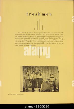 Das ist das Jahrbuch 1956 für die Aquinas College High School. Das Gebäude der Aquinas College High School wurde vom Columbus Technical Institute gekauft und später in Aquinas Hall am Columbus State Community College umbenannt. Stockfoto