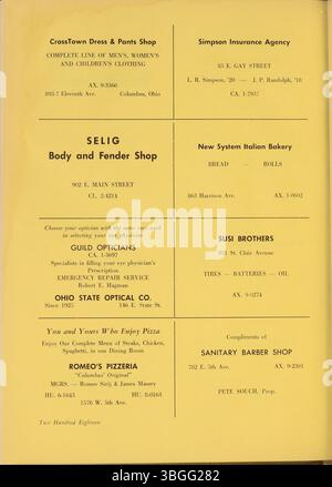 Das ist das Jahrbuch 1956 für die Aquinas College High School. Das Gebäude der Aquinas College High School wurde vom Columbus Technical Institute gekauft und später in Aquinas Hall am Columbus State Community College umbenannt. Stockfoto