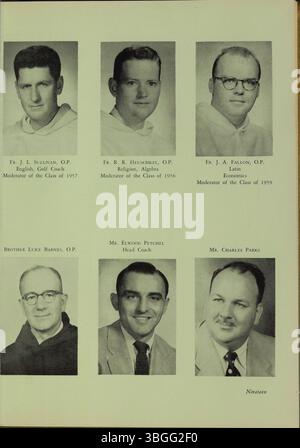Das ist das Jahrbuch 1956 für die Aquinas College High School. Das Gebäude der Aquinas College High School wurde vom Columbus Technical Institute gekauft und später in Aquinas Hall am Columbus State Community College umbenannt. Stockfoto