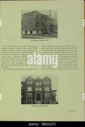 Das ist das Jahrbuch 1956 für die Aquinas College High School. Das Gebäude der Aquinas College High School wurde vom Columbus Technical Institute gekauft und später in Aquinas Hall am Columbus State Community College umbenannt. Stockfoto