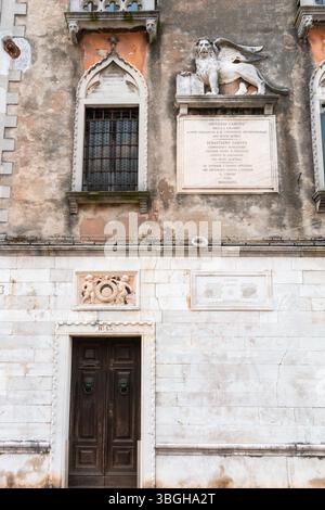 Außenansicht des John Cabot House in Venedig, Italien. John Cabot (Giovanni Caboto) war ein italienischer Seefahrer und Entdecker, der Neufundland entdeckte Stockfoto