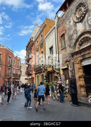 Handelsstraße in Taormina, Sizilien Stockfoto