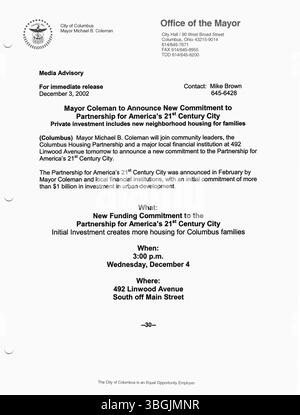 Pressemitteilungen aus dem Jahr 2002, produziert vom Büro von Michael B. Coleman, der von 2000 bis 2016 52. Bürgermeister von Columbus, Ohio, war. Coleman, der erste afroamerikanische Bürgermeister von Columbus, war vor seiner Amtszeit Mitglied des Stadtrates von Columbus. 2014 wurde er als der am längsten dienende Bürgermeister in der Geschichte der Stadt ausgezeichnet. Stockfoto