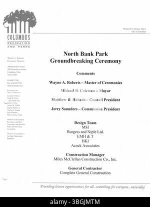 Eine Pressemitteilung aus dem Büro von Bürgermeister Michael Coleman aus dem Jahr 2003, in der er seine politische Karriere und seine Beiträge während seiner vier Amtszeiten als erster afroamerikanischer Bürgermeister von Columbus, Ohio, zusammenfasst. Stockfoto