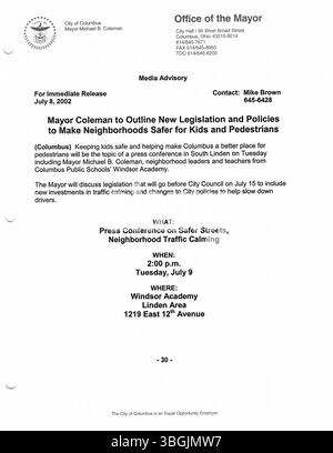 Diese Pressemitteilung aus dem Büro von Bürgermeister Michael Coleman aus dem Jahr 2002 dokumentiert seine Amtszeit als Bürgermeister in Columbus, Ohio, eine Position, die er von 2000 bis 2016 innehatte. Stockfoto