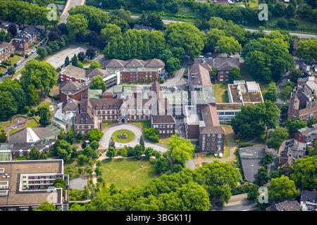 Luftbild, Johanniter Krankenhaus, Sterkrade Mitte, Oberhausen, Ruhrgebiet, Nordrhein-Westfalen, Deutschland ACHTUNGxMINDESTHONORARx60xEURO *** Luftaufnahme, Johanniter Hospital, Sterkrade Mitte, Oberhausen, Ruhrgebiet, Nordrhein-Westfalen, Deutschland ATTENTIONxMINDESTHONORARx60xEURO Stockfoto