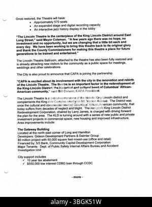 Eine Pressemitteilung aus dem Amt des Bürgermeisters Michael Coleman aus dem Jahr 2006, in der er seine lange Karriere und seinen Status als erster afroamerikanischer Bürgermeister von Columbus hervorhebt. Von 2000 bis 2016 war er der am längsten amtierende Bürgermeister der Demokratischen Partei. Stockfoto