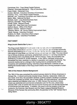 Pressemitteilungen, die 2002 vom Büro von Bürgermeister Michael Coleman produziert wurden, in denen er seine Handlungen und seine Politik als Bürgermeister von Columbus, Ohio, beschreibt. Coleman schrieb Geschichte als erster Afroamerikaner, der diese Position innehatte und diente vom 1. Januar 2000 bis zum 1. Januar 2016. Stockfoto