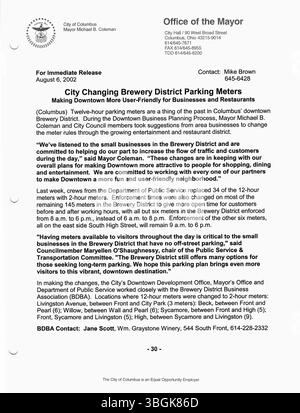 Das Büro des Bürgermeisters Michael Coleman veröffentlichte 2002 Pressemitteilungen, in denen wichtige Initiativen, Verordnungen und Entscheidungen unter seiner Regierung beschrieben wurden. Coleman war der erste Afroamerikaner, der als Bürgermeister von Columbus diente und vier Amtszeiten absolvierte. Stockfoto