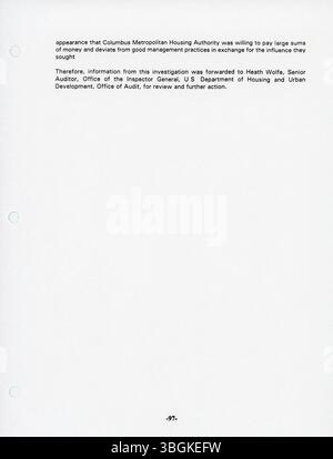 Der Mayoral Investigative Report der Columbus Division of Police, der 1996 von Bürgermeister Gregory S. Lashutka initiiert wurde, befasst sich mit schwerwiegenden Vorwürfen des Fehlverhaltens von Chief James G. Jackson und anderen leitenden Beamten. Die Untersuchung folgte internen Erkenntnissen und führte zu einer umfassenderen Überprüfung der Management- und Disziplinarmaßnahmen innerhalb der Abteilung. Stockfoto
