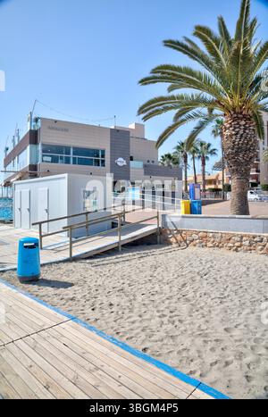 Playa de Colon, Strand, Architektur, Santiago de Ribera, Mar Menor, autonome Region Murcia, Spanien, Stockfoto