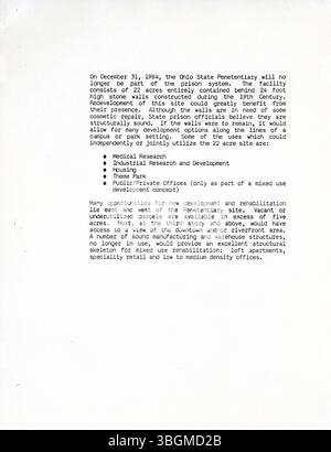 Der Bericht der Task Force „Entwicklung der Flussufer“ von 1984 schlägt Strategien für die Stadterneuerung und die Revitalisierung der Flussufer vor und leistet einen Beitrag zum Strategieplan „Columbus Riverfront Strategic Plan“ mit Empfehlungen für Wirtschaftswachstum und Gemeindeentwicklung. Stockfoto