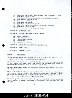 Die 1989 erlassene Verordnung 790–87 regelt die Gehälter, Löhne und Arbeitsbedingungen für Verwaltungs-, Berufs-, Aufsichts- und vertrauliche Mitarbeiter von Columbus, Ohio. Ausgenommen sind uniformierte Mitarbeiter der Feuerwehr und der Polizei sowie Mitarbeiter des Gesundheitsministeriums. Die Verordnung erklärt einen Notfall für eine schnelle Anwendung. Stockfoto
