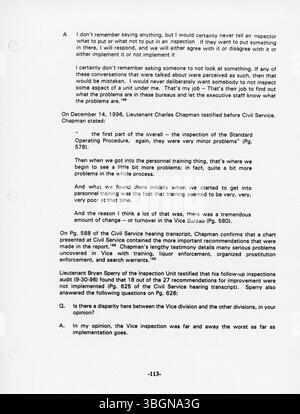 Der Mayoral Investigative Report von 1996 befasste sich mit Vorwürfen von Fehlverhalten innerhalb der Columbus Division of Police und konzentrierte sich dabei auf die Handlungen von Chief James G. Jackson, Commander Walter J. Burns und Commander Curtis Marcum. Die Untersuchung wurde von Bürgermeister Gregory S. Lashutka initiiert und wurde durch eine vorherige interne Untersuchung ausgelöst und führte zu einer förmlichen Untersuchung gemäß Abschnitt 63 der Stadtcharta. Stockfoto