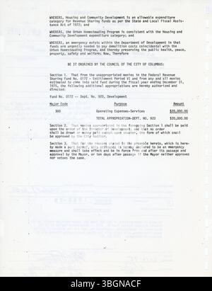Das Columbus Urban Homestead Program, das 1975 gegründet wurde, zielt auf Wohnviertel mit verlassenen Grundstücken ab, von denen viele unter der Kontrolle von HUD stehen. Das Programm fördert die Reinvestition in diese „Grauzonen“ und fördert die Sanierung und Verbesserung der Gemeinschaft. Stockfoto
