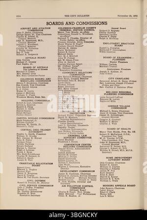 Auf Seite 518 des Columbus City Bulletins 1972 werden die Beratungen der Stadt, die erlassenen Verordnungen, die angenommenen Beschlüsse, die Aktualisierung des öffentlichen Dienstes, die Ausschreibungen, die Veröffentlichung von Angeboten, Vorschläge und Aktivitäten des Kaufausschusses, die alle vom Stadtschreiber beaufsichtigt werden. Stockfoto
