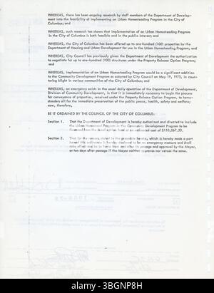 Das Columbus Urban Homestead Program, das 1975 im Rahmen des National Urban Homesteading Program ins Leben gerufen wurde, konzentriert sich auf die Wiederbelebung von Teilen von Columbus, die sich im wirtschaftlichen Niedergang befinden. Der Plan betont, dass verlassene HUD-Objekte für die neue Nutzung in der Community genutzt werden. Stockfoto