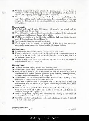 Auf dieser Seite des District-Wide Master Facilities Plans der öffentlichen Schulen von Columbus 2002 wird die Analyse der derzeitigen Einrichtungen und die Entwicklung einer langfristigen Strategie für zukünftige Verbesserungen erläutert. Ziel ist es, Kapazitäts- und Zustandsprobleme an Bezirksschulen anzugehen. Stockfoto
