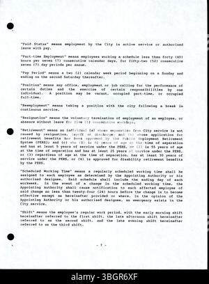 Verordnung Nr. 790–87, verabschiedet 1989, legt Gehälter, Löhne und Arbeitsbedingungen für Verwaltungs-, Berufs-, Aufsichts- und vertrauliche Mitarbeiter der Stadt Columbus (Ohio) fest. Ausgeschlossen sind uniformierte Mitarbeiter in den Abteilungen Feuer und Polizei sowie Mitarbeiter im Gesundheitsministerium. Die Verordnung erklärt auch einen Notfall, um seine Umsetzung zu beschleunigen. Stockfoto