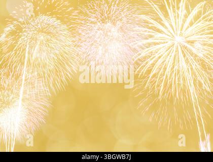 Erleben Sie den Zauber eines lebendigen Feuerwerks vor einer atemberaubenden goldenen Kulisse, perfekt, um die Freude an Feierlichkeiten festzuhalten. Stockfoto