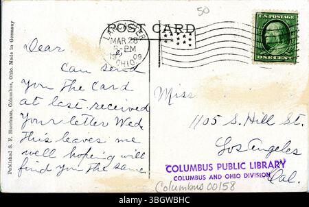 Diese farbige Postkarte zeigt das Gebäude des Ohio State Capitol in Columbus, Ohio. Das Capitol ist ein ikonisches Gebäude, in dem die Regierung und die Legislative untergebracht sind. Die Architektur des Gebäudes ist ein Beispiel für den griechischen Wiedergeburtsstil mit einer markanten Kuppel. Seit seiner Fertigstellung ist es ein wichtiges historisches und politisches Zentrum in Ohio. Stockfoto