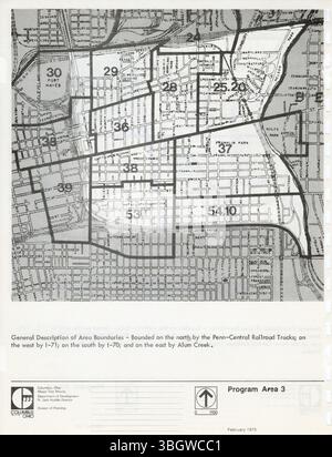 Das Columbus Urban Homestead Program von 1975, das Teil des National Urban Homesteading Program ist, zielt darauf ab, Reinvestitionen in wirtschaftlich schwachen Gebieten Columbus zu fördern. Es zielt auf leerstehende und verlassene Grundstücke ab, einschließlich solcher, die sich im Besitz von HUD befinden, und bietet Anreize für die Sanierung und Revitalisierung. Stockfoto