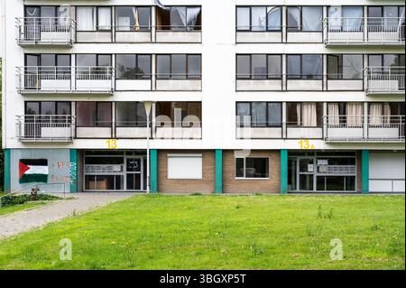 Sozialwohnungen in der Peterbos Borrow in Anderlecht, Brüssel, Belgien, 5. Juni 2025 Stockfoto