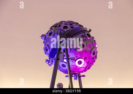 Stuttgart - 24. April 2025: Das Planetarium Zeiss in Stuttgarf bietet einen Blick auf den Kosmos und die Sterne des Himmels. Stockfoto