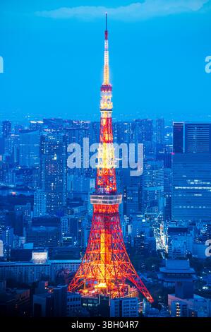 Der Tokyo Tower, auch bekannt als Japan Radio Tower, ist ein Kommunikations- und Aussichtsturm im Bezirk Shiba-koen in Minato, Tokio Stockfoto