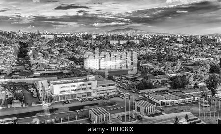 Luftaufnahme der Stadt Addis Abeba, zeigt die dicht gepackten Häuser Stockfoto