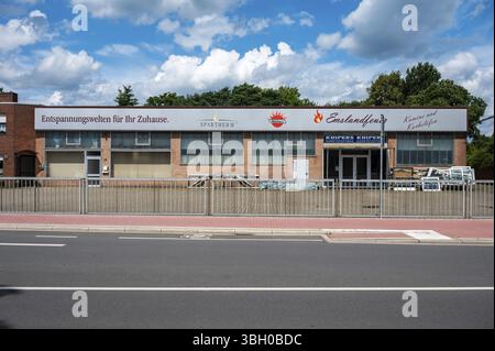 Geeste-Dalum, Niedersachsen, Deutschland, 14. Juli 2024 - Haushaltsgeräte- und Baugeschäft Wolters, Europa Stockfoto
