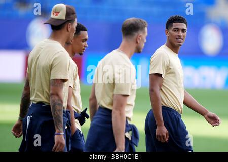 Englands Jude Bellingham bei einem Spaziergang im RCDE-Stadion in Barcelona, Spanien. Bilddatum: Freitag, 6. Juni 2025. Stockfoto
