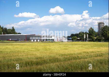 Geeste-Dalum, Niedersachsen, Deutschland, 14. Juli 2024 - die Wienhoff-Fabrik für Landmaschinen, Europa Stockfoto