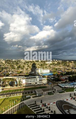 Luftaufnahme der Stadt Addis Abeba, zeigt die dicht gepackten Häuser Stockfoto