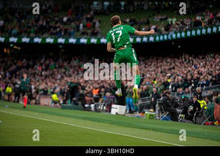 Dublin, Irland. Juni 2025. Kasey McAteer aus Irland feiert seine Treffer während des Internationalen Freundschaftsspiels zwischen der Republik Irland und Senegal am 6. Juni 2025 im Aviva Stadium in Dublin, Irland (Foto: Andrew SURMA/ Credit: SIPA USA/Alamy Live News) Stockfoto
