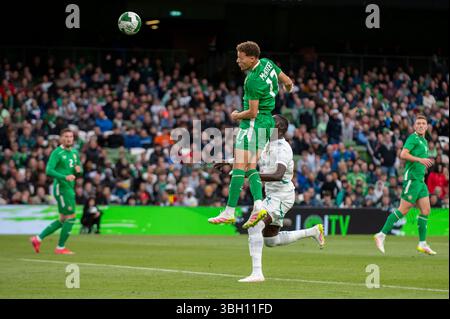 Dublin, Irland. Juni 2025. Kasey McAteer aus Irland im Einsatz während des Internationalen Freundschaftsspiels zwischen der Republik Irland und Senegal im Aviva Stadium in Dublin, Irland am 6. Juni 2025 (Foto: Andrew SURMA/ Credit: SIPA USA/Alamy Live News Stockfoto