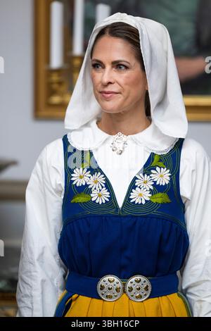 Stockholm, Schweden. Juni 2025. STOCKHOLM, SCHWEDEN 20250606Prinzessin Madeleine empfängt Gäste bei einem Empfang zum Nationalfeiertag im Stockholmer Palast im Zusammenhang mit dem schwedischen Nationalfeiertag am 6. Juni. Foto: Pontus Lundahl/TT/Code 10050 Credit: TT News Agency/Alamy Live News Stockfoto