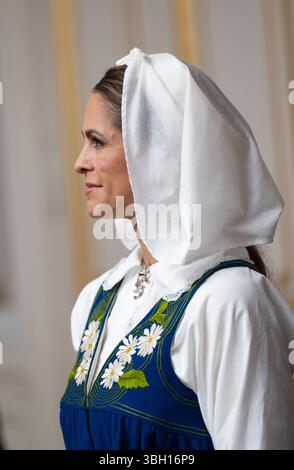 Stockholm, Schweden. Juni 2025. STOCKHOLM, SCHWEDEN 20250606Prinzessin Madeleine empfängt Gäste bei einem Empfang zum Nationalfeiertag im Stockholmer Palast im Zusammenhang mit dem schwedischen Nationalfeiertag am 6. Juni. Foto: Pontus Lundahl/TT/Code 10050 Credit: TT News Agency/Alamy Live News Stockfoto