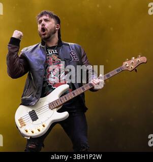 Festivalstimmung pur: Tausende Besucher feiern bei Rock im Park 2025 auf dem Nürnberger Zeppelinfeld ausgelassen zu den Klängen von Bullet for my Valentine am 06.06.2025. Nürnberg Zeppelinfeld Bayern Deutschland *** pure Festivalatmosphäre Tausende von Besuchern feiern zu The Sounds of Bullet for My Valentine im Rock im Park 2025 auf Nürnberg Zeppelinfeld am 06 06 2025 Nürnberg Zeppelinfeld Bayern Deutschland Stockfoto