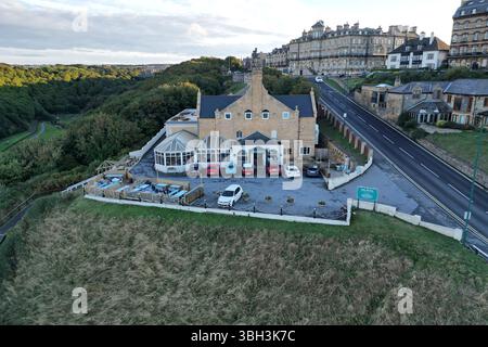 Blick aus der Vogelperspektive auf das Spa Hotel, Saltburn by the Sea British Seaside Resort, North Yorkshire Stockfoto