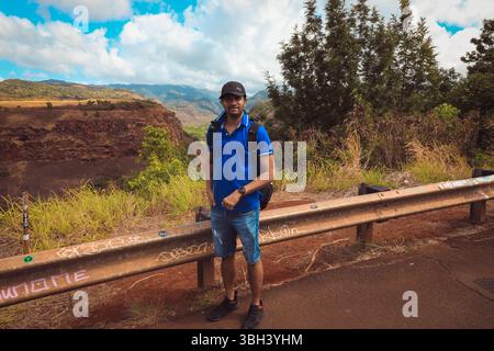 Waipoo fällt Tropfen 800 Füße an der Unterseite des Waimea Canyon auf Kauai, Hawaii Stockfoto