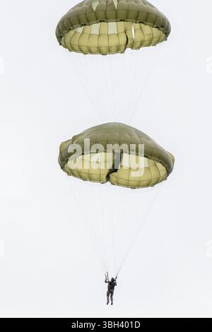 Pardubice, Tschechische Republik. Juni 2025. Pardubice Airshow 2025, 33. Jährliche Flugschau am Flughafen Pardubice am 7. Juni 2025 in Pardubice, Tschechische Republik. Quelle: Josef Vostarek/CTK Photo/Alamy Live News Stockfoto