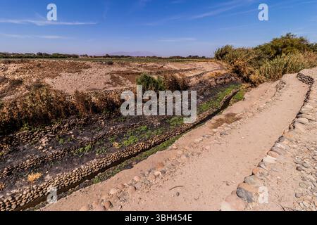 Ocongalla Aquädukt in der Nähe von Nazca, Peru Stockfoto