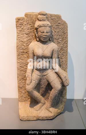 Vietnam, Hue. Hue Museum of Royal Antiquities. Apsara-Relief. 8.-9. Jahrhundert, Sandstein. Stockfoto